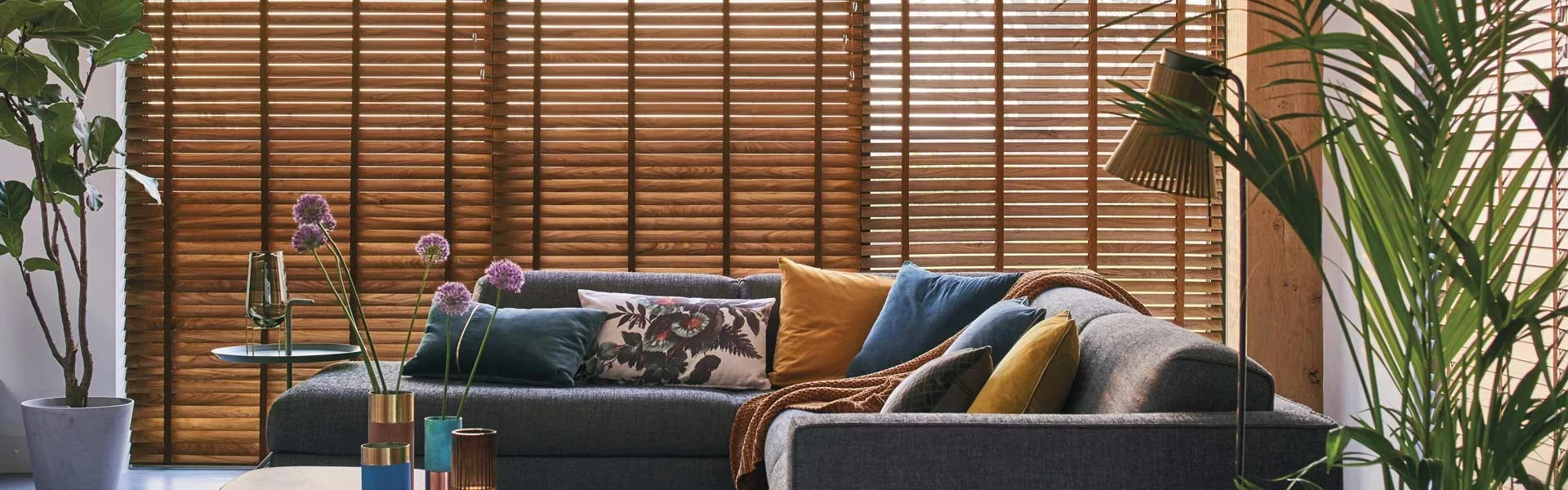 1658-raamdecoratie_houtenjaloezie-header.webp 1658-raamdecoratie_houtenjaloezie-header.webp