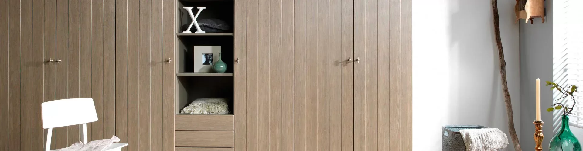 1793-maatwerkkasten_draaideurkast-header.webp 1793-maatwerkkasten_draaideurkast-header.webp